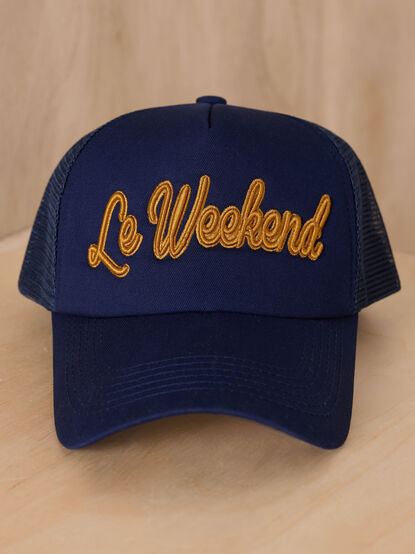 Le Weekend Trucker Hat - TULLABEE