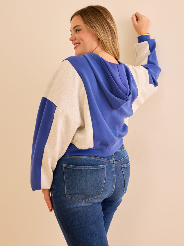 Supersoft Color Block Hoodie Detail 4 - TULLABEE