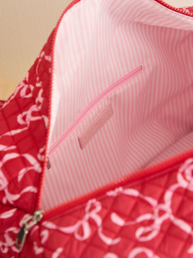 Everly Quilted Duffel Bag Detail 6 - TULLABEE