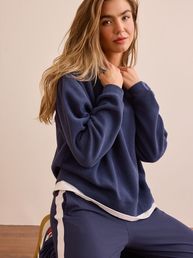 Horizon Double Layer Pullover Detail 4 - TULLABEE
