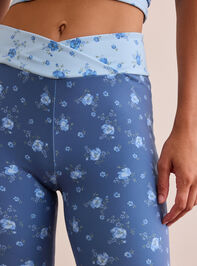High Tide Floral Flare Leggings Detail 2 - TULLABEE