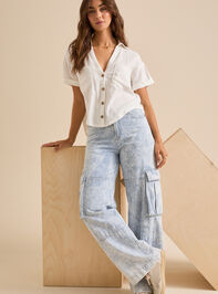 Courtney Crop Linen Shirt Detail 2 - TULLABEE