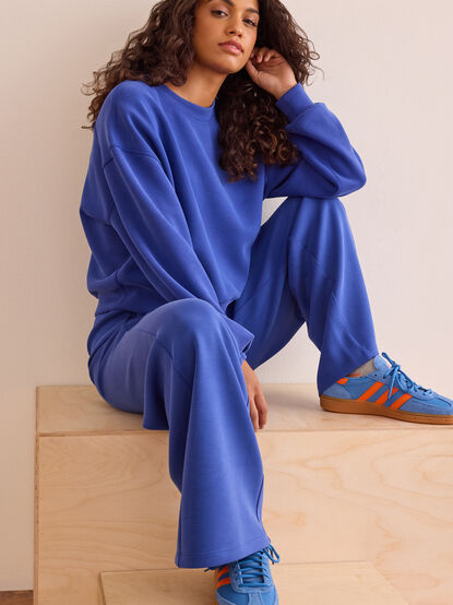Supersoft Crew Pullover - TULLABEE