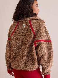 Free Spirit Cheetah Quarter Zip Detail 4 - TULLABEE