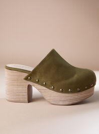 Gigi Platform Heels Detail 2 - TULLABEE