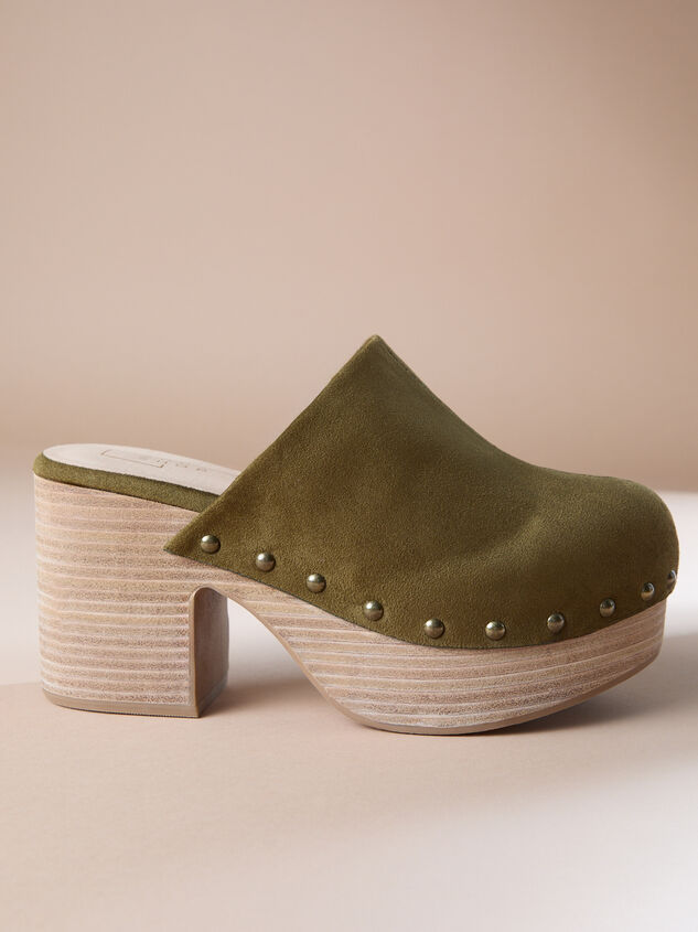 Gigi Platform Heels Detail 2 - TULLABEE