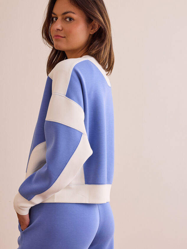Supersoft Contrast Sweatshirt Detail 4 - TULLABEE