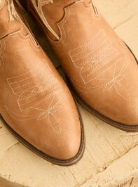 Rosetta Boots by Matisse Detail 2 - TULLABEE