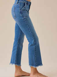 Jaylyn Front Pocket Crop Jeans Detail 4 - TULLABEE