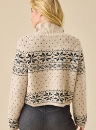 Aspen Snowflake Full Zip Detail 5 - TULLABEE