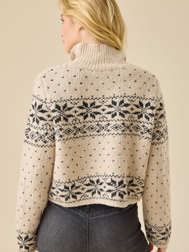 Aspen Snowflake Full Zip Detail 5 - TULLABEE