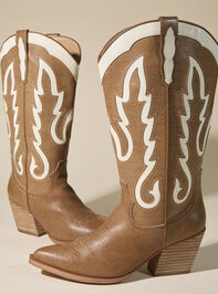 Ida Cutout Western Boot Detail 2 - TULLABEE
