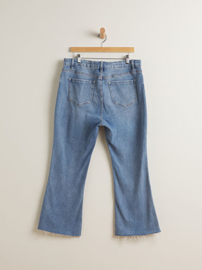 Lindy Raw Hem Flare Jeans - TULLABEE