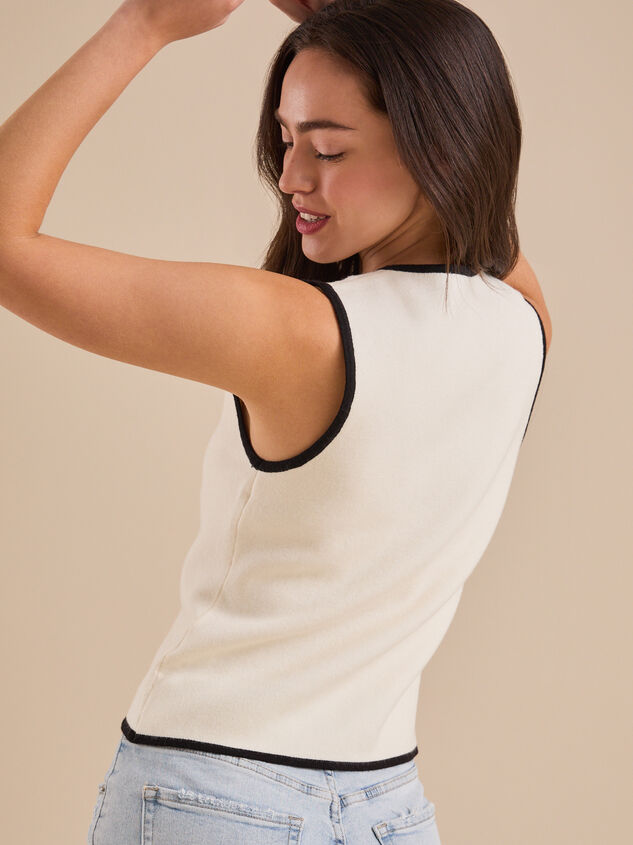 Lily Button Up Top Detail 3 - TULLABEE