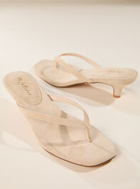 Foster Kitten Heels by Matisse Detail 3 - TULLABEE