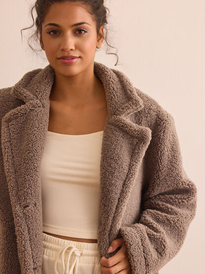 Aspen Overlook Teddy Coat - TULLABEE