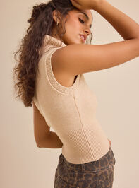 Paityn Turtleneck Vest Detail 3 - TULLABEE