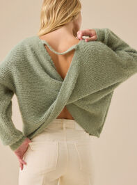 Amiah Twist Back Sweater - TULLABEE
