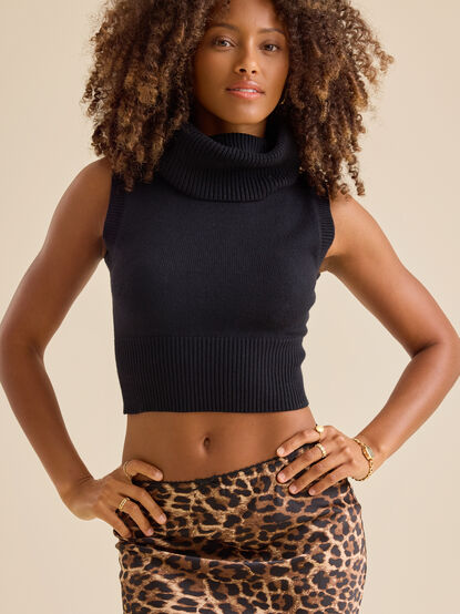 Janet Turtle Neck Vest - TULLABEE