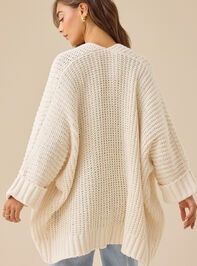 Lorelai Open Cardigan Detail 5 - TULLABEE