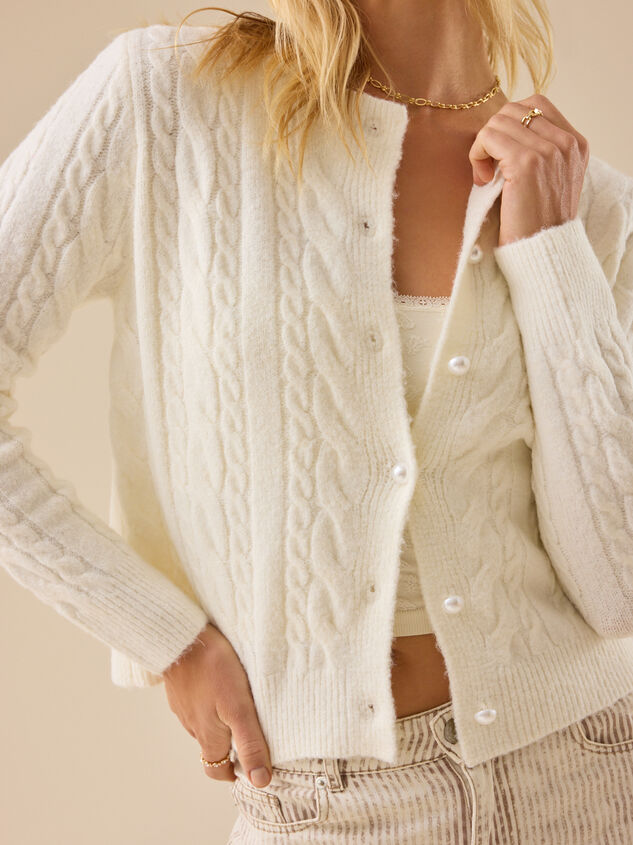 Harlow Pearl Button Cardigan Detail 2 - TULLABEE