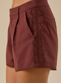 Avery Linen Short Detail 4 - TULLABEE