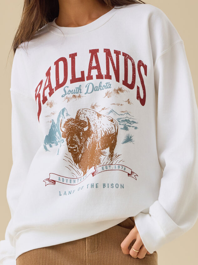 Badlands Bison Pullover Detail 3 - TULLABEE