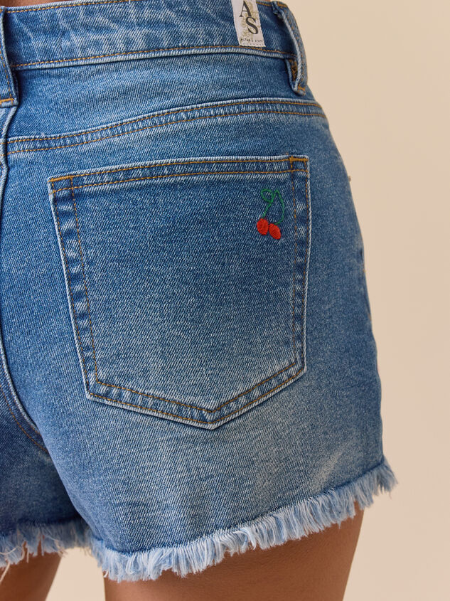 Nancy Embroidered Jean Short Detail 6 - TULLABEE