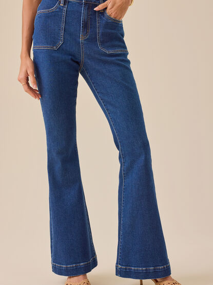 Quinn High Rise Flare Jean - TULLABEE