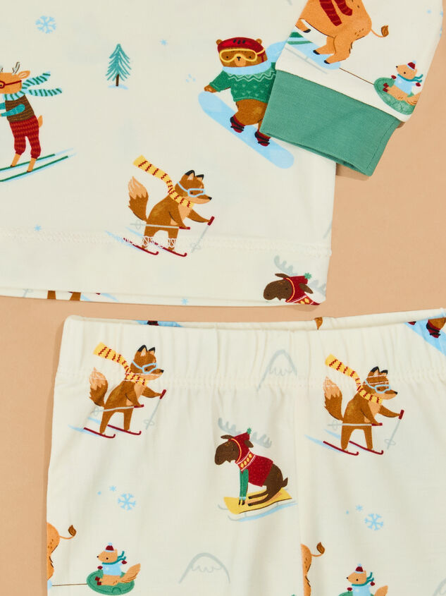 Alpine Adventures Lounge Set Detail 2 - TULLABEE