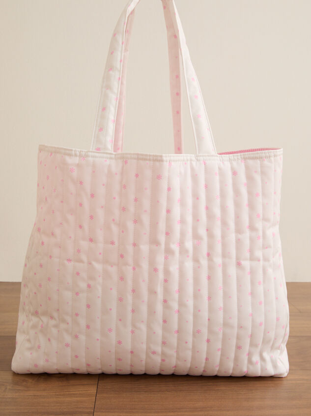 Frosted Flurries Large Tote Detail 5 - TULLABEE