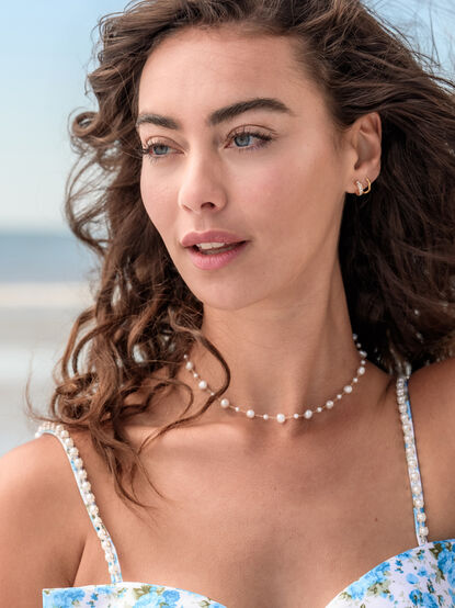 Dainty Pearl Stone Choker Necklace - TULLABEE