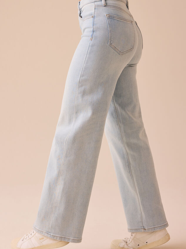 Denver Straight Leg Jeans Detail 4 - TULLABEE