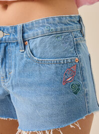 Isla Sea Embroidered Denim Short Detail 2 - TULLABEE