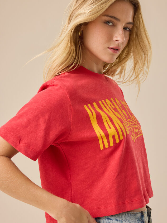 Kansas City Chiefs Graphic Tee Detail 4 - TULLABEE