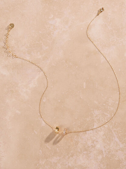 Molly Rondelle Charm Necklace - TULLABEE