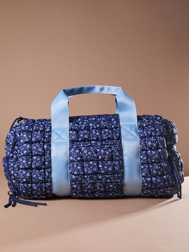 Cozy Voyage Floral Duffle Bag Detail 3 - TULLABEE