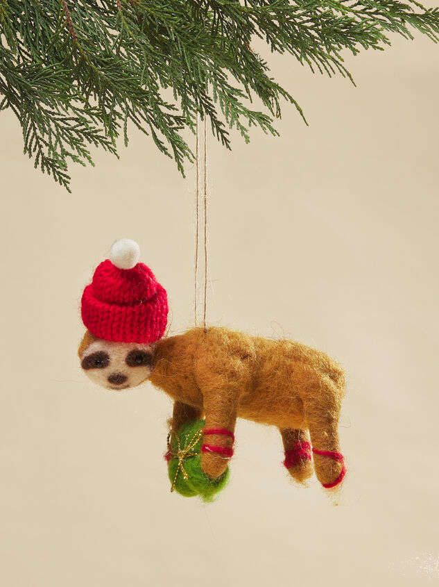 Sloth Christmas Ornament Detail 1 - TULLABEE