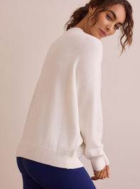 Après Ski Embroidered Sweater Detail 4 - TULLABEE