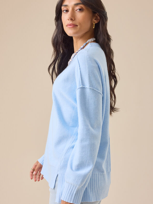 Katie Oversized Sweater Detail 4 - TULLABEE