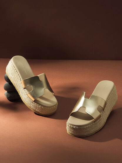 Viviann Platform Sandals - TULLABEE
