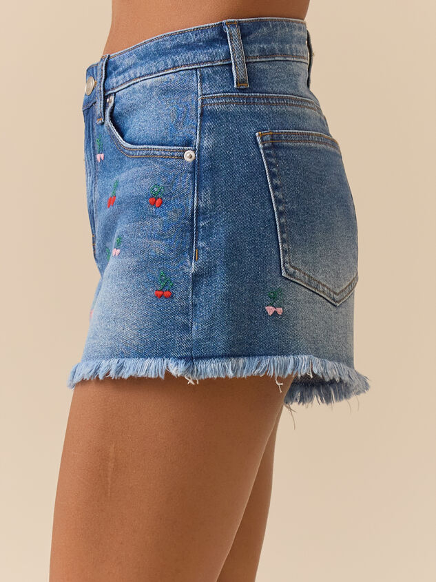 Nancy Embroidered Jean Short Detail 4 - TULLABEE