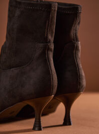 Emmy Suede Booties Detail 3 - TULLABEE