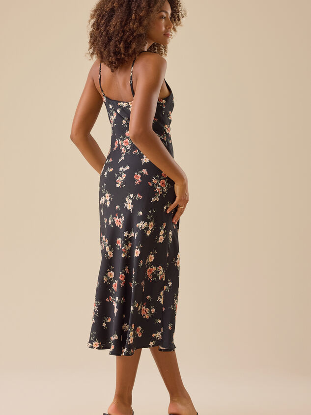 Kathleen Floral Maxi Dress Detail 4 - TULLABEE