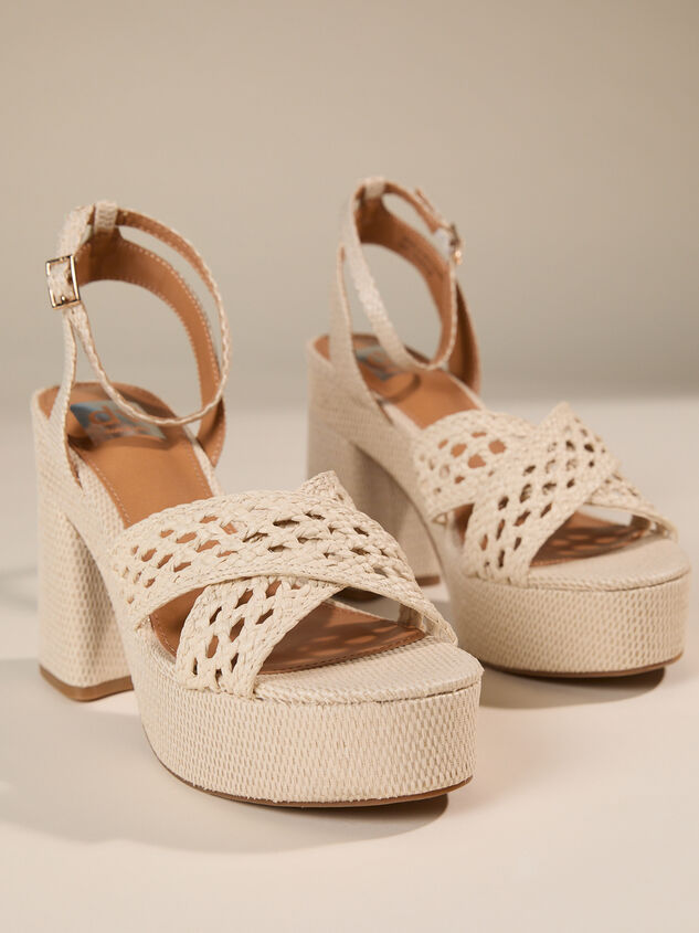 Whisora Rattan Crossover Wedge Detail 2 - TULLABEE