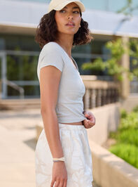 Square Up Short Sleeve Top Detail 3 - TULLABEE
