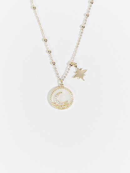 Moon Medallion Necklace - TULLABEE