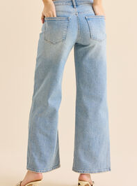 Logan Straight Leg Jean Detail 5 - TULLABEE