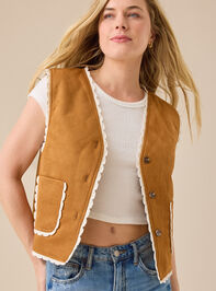 Cali Suede Trim Vest - TULLABEE