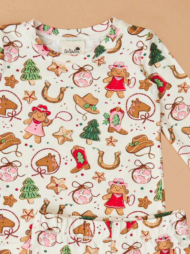Christmas Cowgirl Lounge Set Detail 2 - TULLABEE
